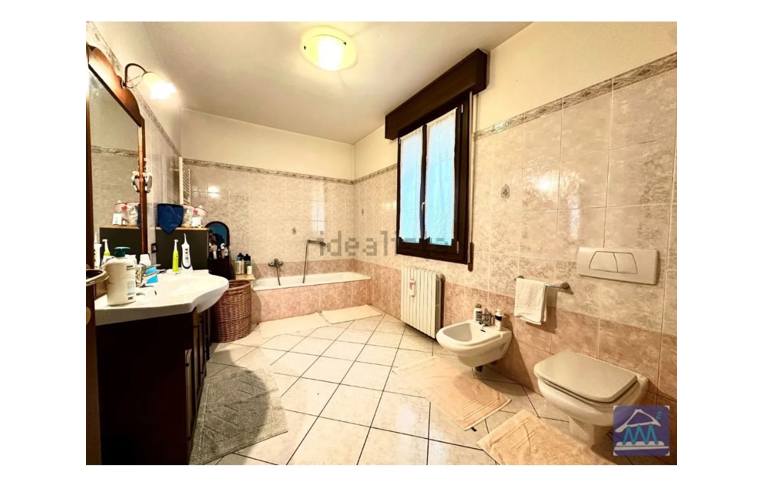 casa indipendente in vendita a Rolo