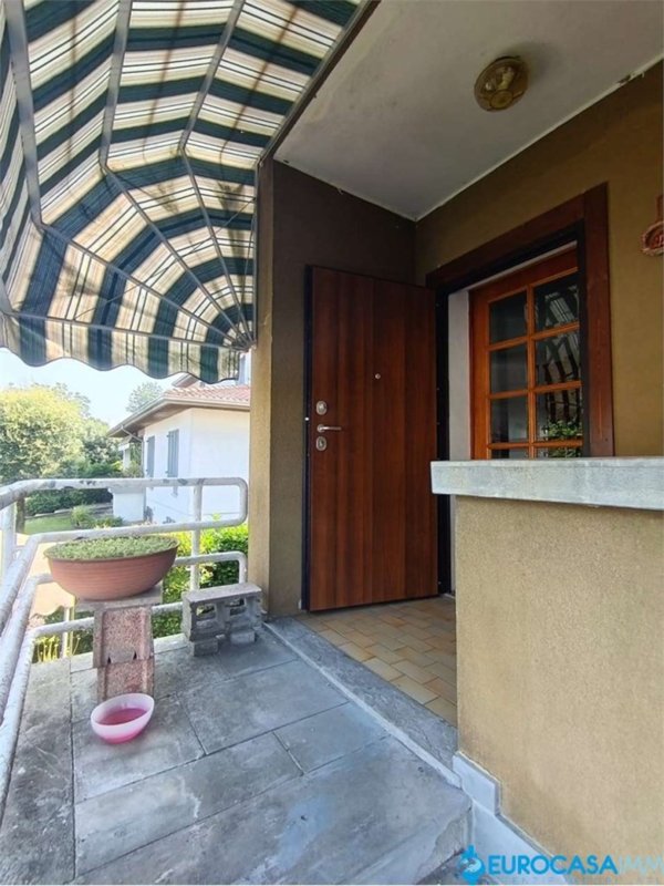 casa indipendente in vendita a Rolo