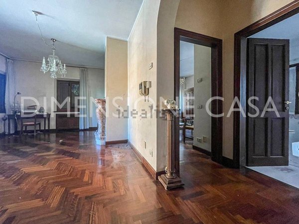 casa indipendente in vendita a Rolo