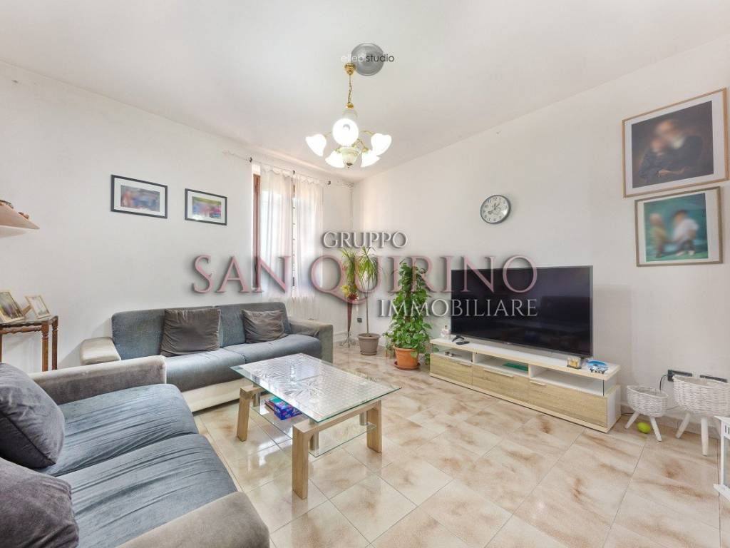 casa indipendente in vendita a Rolo