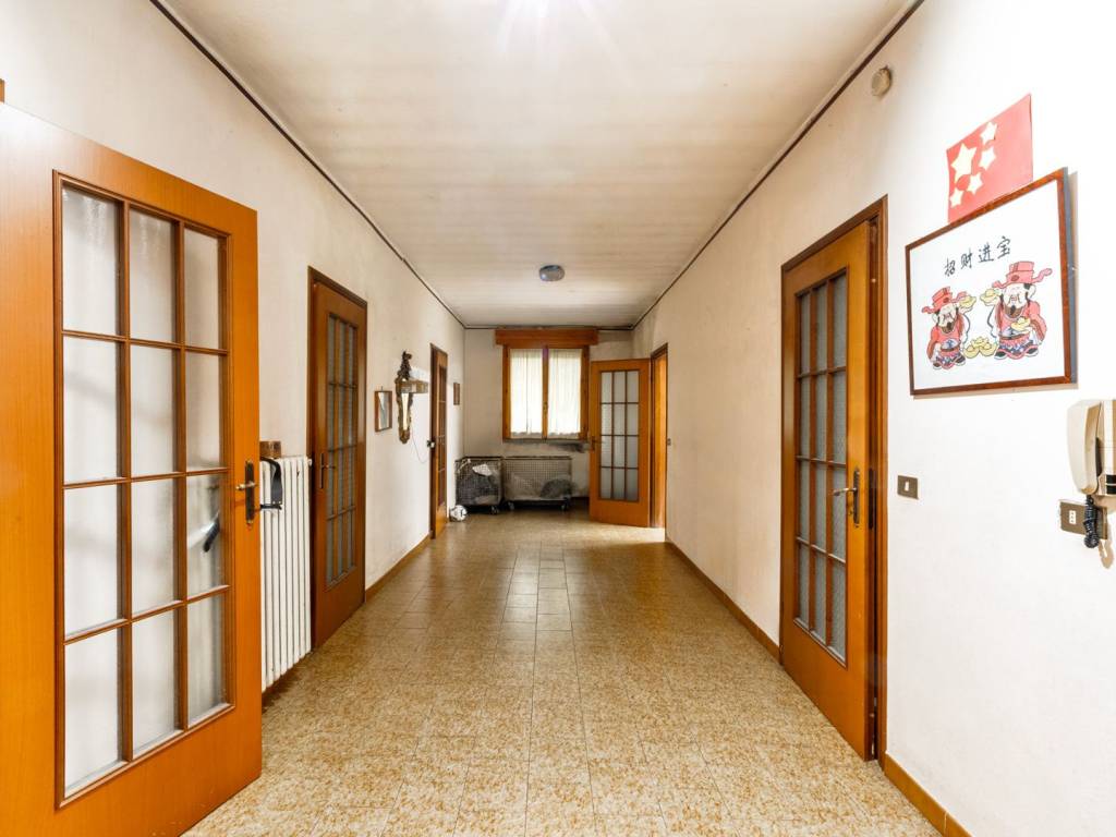 casa indipendente in vendita a Rolo