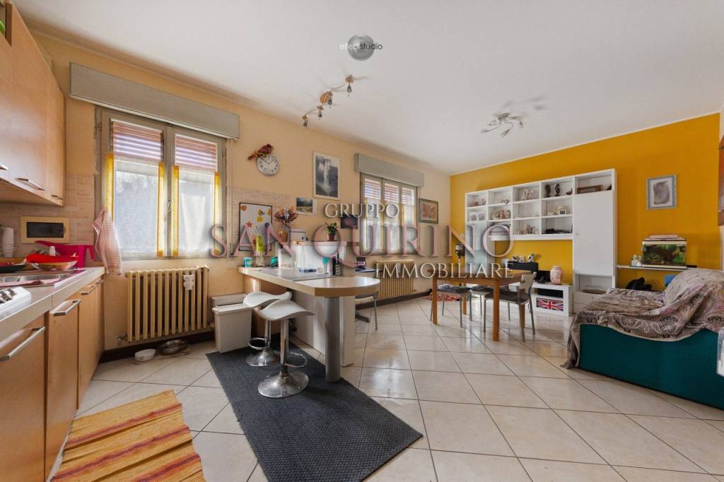 casa indipendente in vendita a Rolo