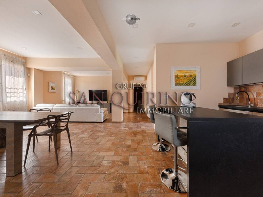 casa indipendente in vendita a Rolo