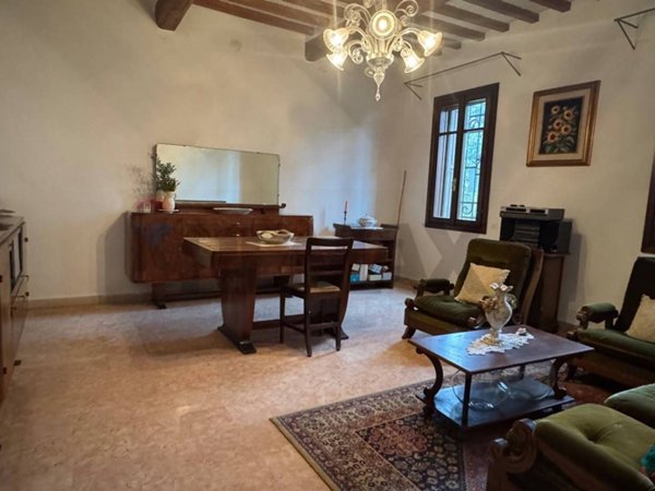 casa indipendente in vendita a Rolo