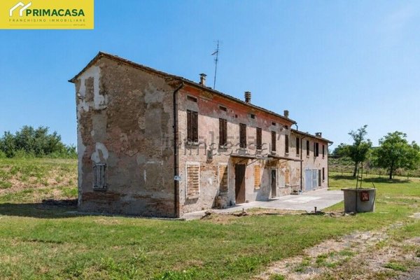 casa indipendente in vendita a Rolo