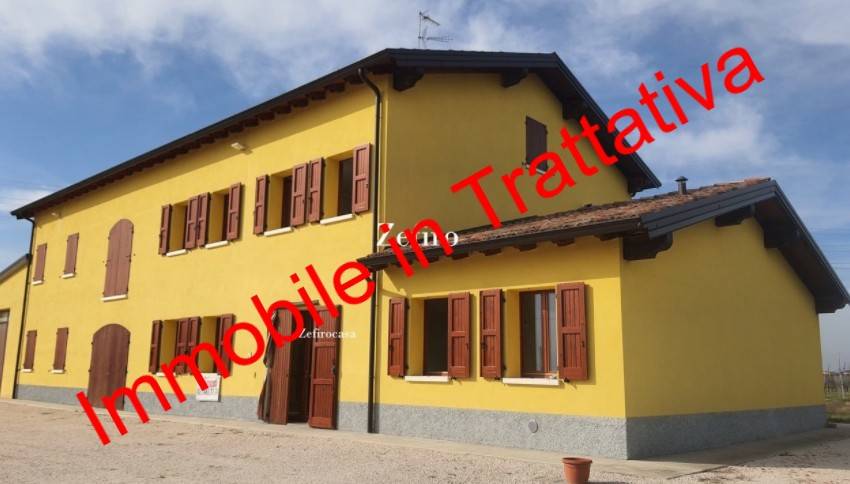 casa indipendente in vendita a Rolo