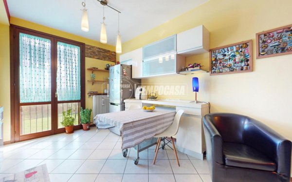 appartamento in vendita a Rubiera in zona Fontana