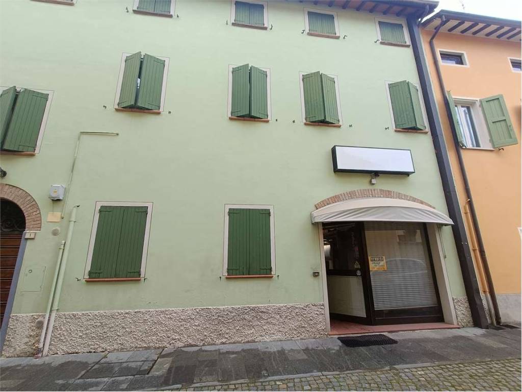 negozio in vendita a Rubiera