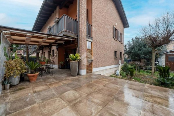 casa indipendente in vendita a Rubiera