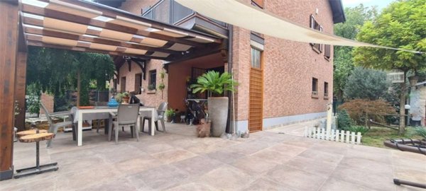 casa indipendente in vendita a Rubiera