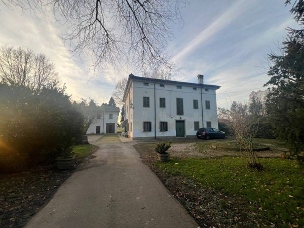 casa indipendente in vendita a Rubiera