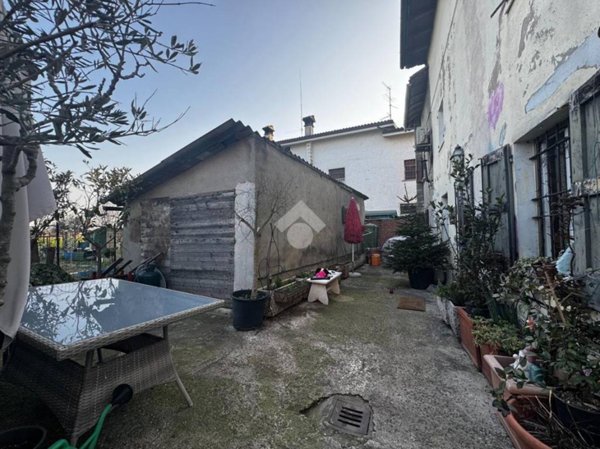 casa indipendente in vendita a Rubiera