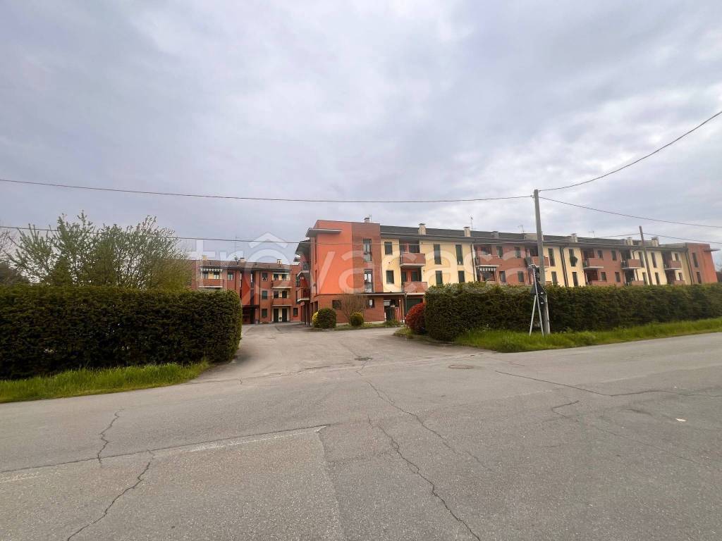 appartamento in vendita a Rubiera in zona Fontana