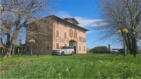 casa indipendente in vendita a Rubiera