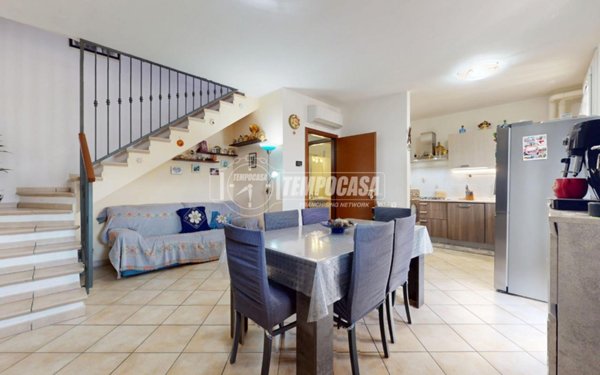 appartamento in vendita a Rubiera in zona Fontana