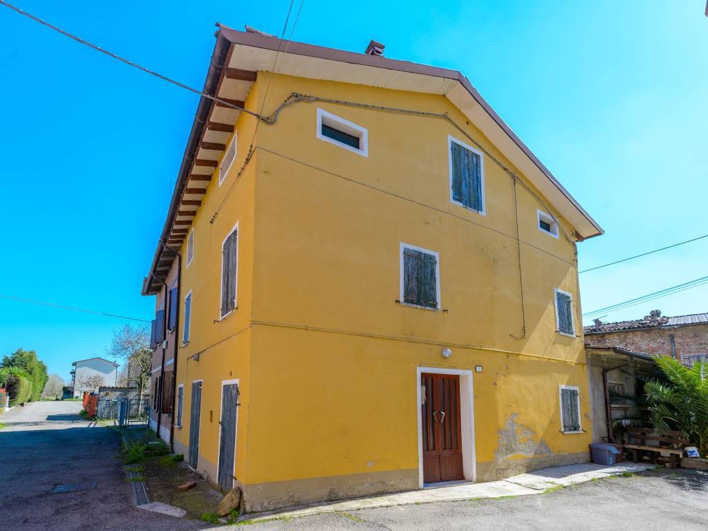 casa indipendente in vendita a Rubiera