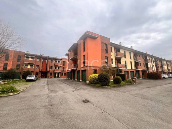 appartamento in vendita a Rubiera in zona Fontana