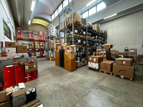 locale commerciale in vendita a Rubiera