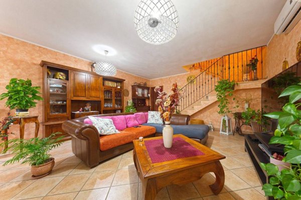 casa indipendente in vendita a Rubiera