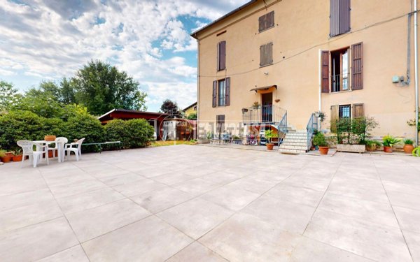 appartamento in vendita a Rubiera in zona Fontana