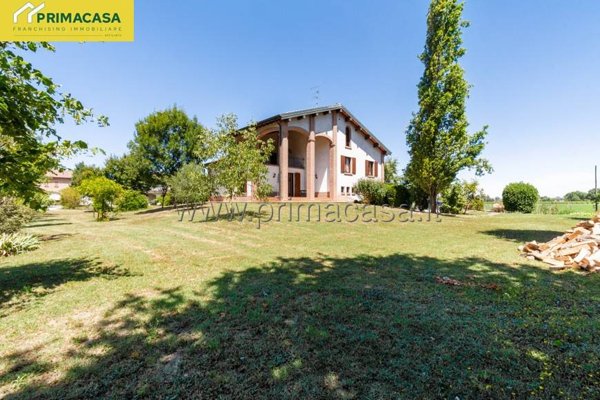 casa indipendente in vendita a Rubiera