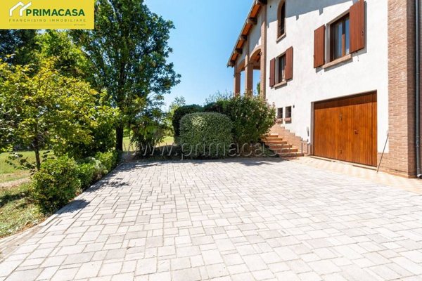 casa indipendente in vendita a Rubiera