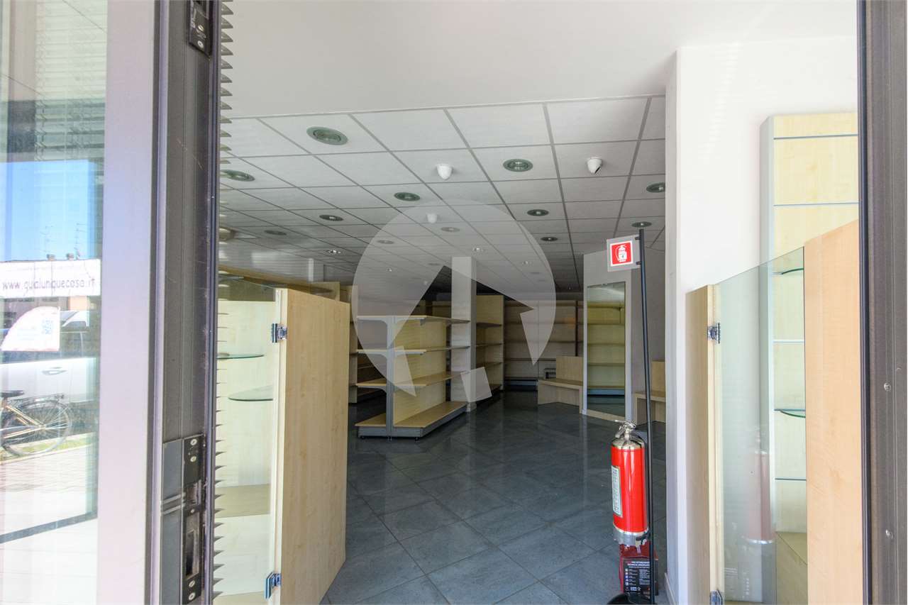 negozio in vendita a Rubiera