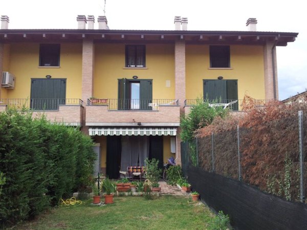 casa indipendente in vendita a Rubiera