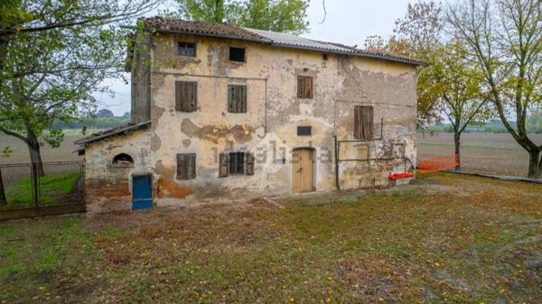 casa indipendente in vendita a Rubiera in zona Fontana
