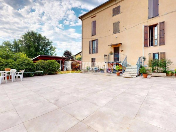 casa indipendente in vendita a Rubiera in zona Fontana