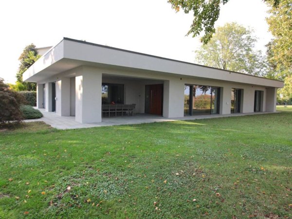 casa indipendente in vendita a Rubiera