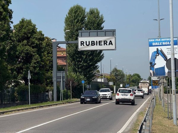 locale commerciale in vendita a Rubiera