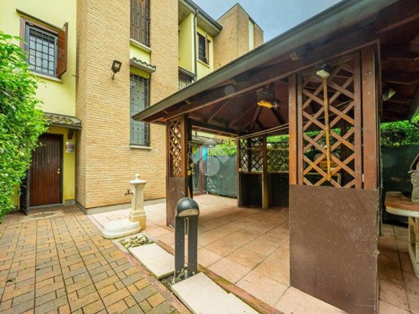 casa indipendente in vendita a Rubiera in zona San Faustino