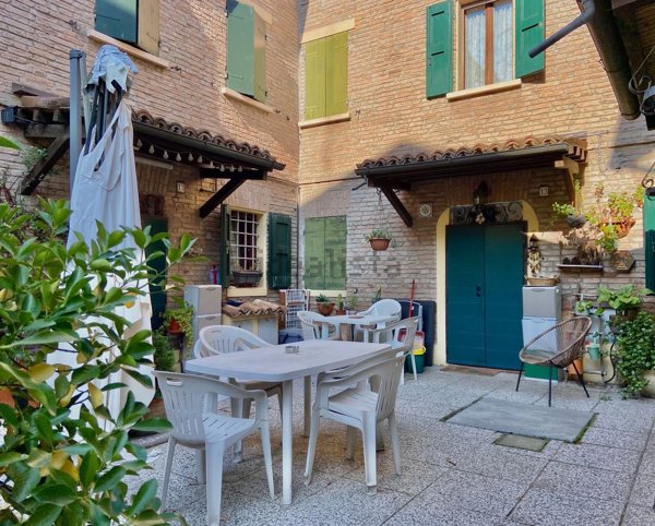 casa indipendente in vendita a Rubiera