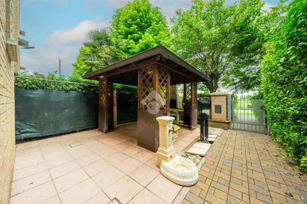 casa indipendente in vendita a Rubiera in zona San Faustino