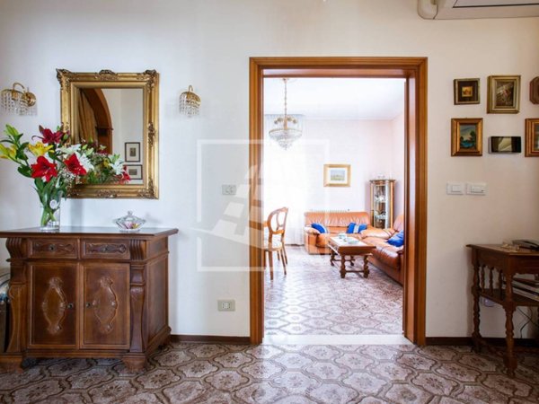 casa indipendente in vendita a Rubiera