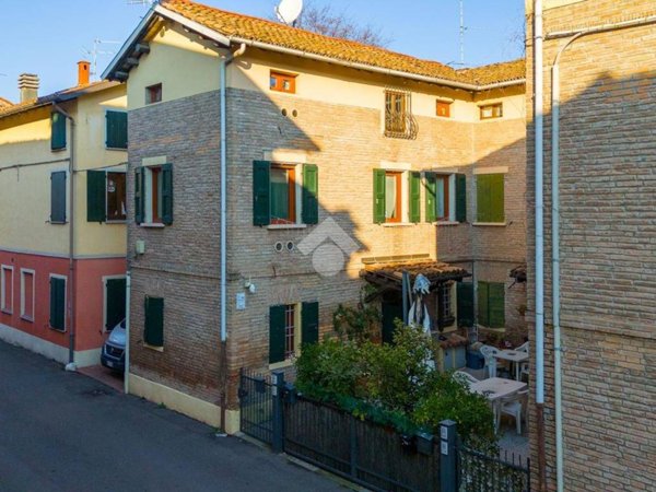 casa indipendente in vendita a Rubiera