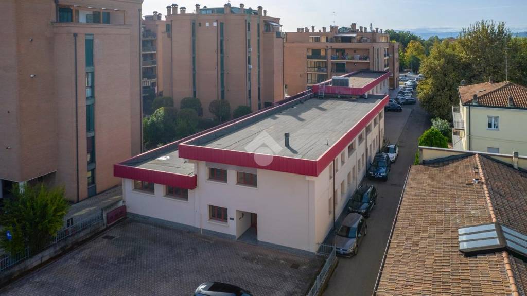 locale commerciale in vendita a Rubiera