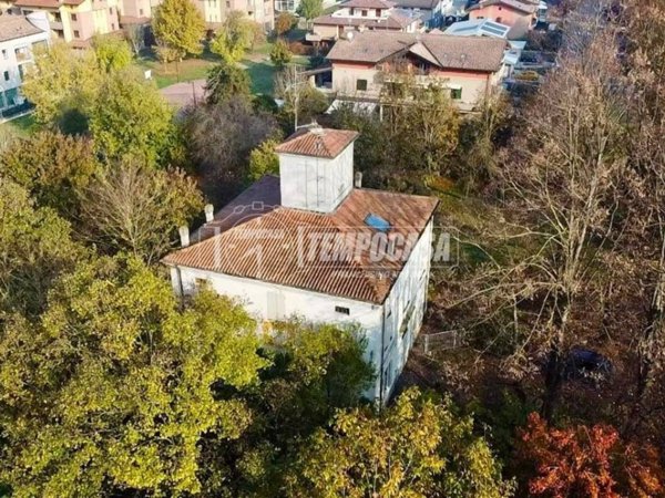 casa indipendente in vendita a Rubiera in zona Fontana