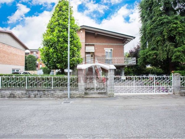 casa indipendente in vendita a Rubiera