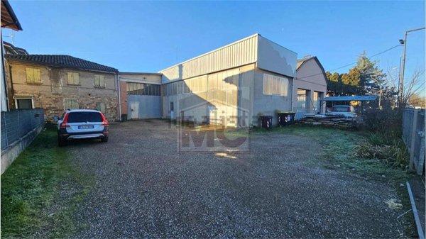 capannone in vendita a Rubiera