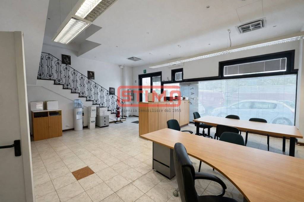 locale commerciale in vendita a Rubiera