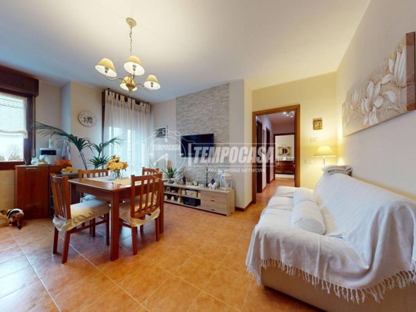 appartamento in vendita a Rubiera in zona Fontana