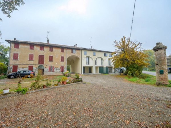 casa indipendente in vendita a Rubiera