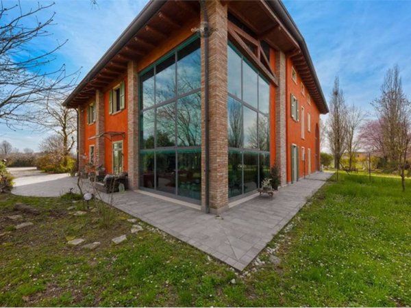 casa indipendente in vendita a Rubiera