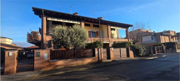 casa indipendente in vendita a Rubiera