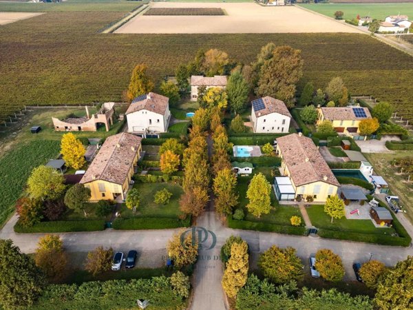 casa indipendente in vendita a Rubiera