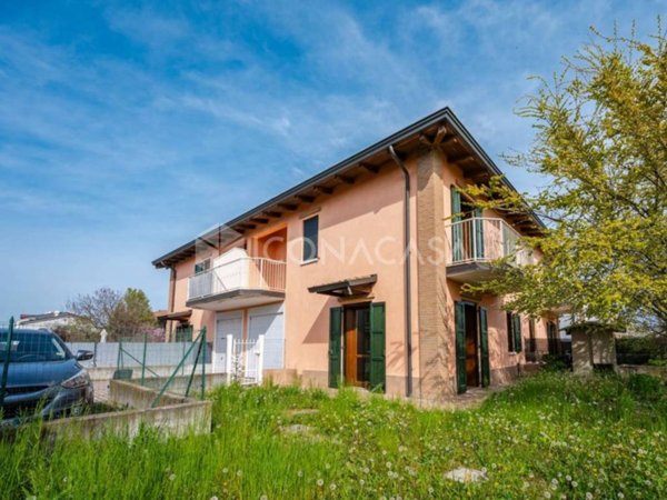 casa indipendente in vendita a Rubiera in zona Fontana