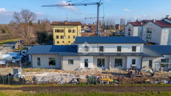 casa indipendente in vendita a Rubiera in zona Fontana