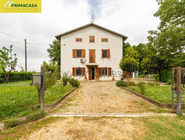 casa indipendente in vendita a Rubiera